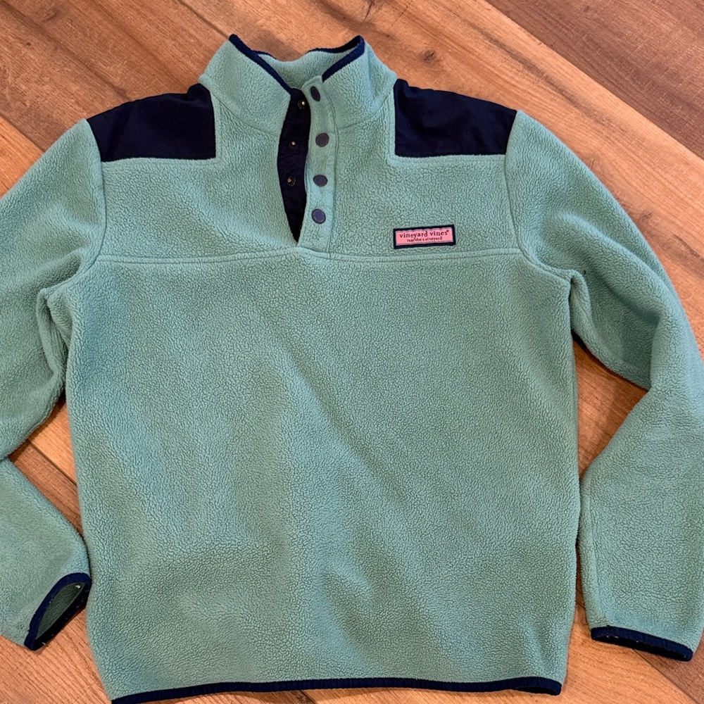 Vineyard Vines Mint Green Fleece Pullover with Navy Accents